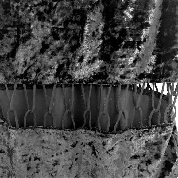 Staring At The Stars By UO Black Crushed Velvet Cutout Bodysuit Size Large - Picture 14 of 16